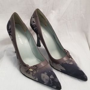 Nine West gray heels